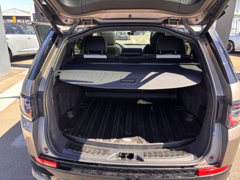 Land Rover Discovery Sport Mark VII P200 FLEXFUEL MHEV AWD BVA R-Dynamic SE - Image 19 (July 6, 2026)