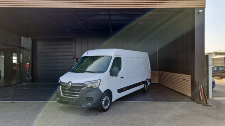 Renault Master trac f3500 blue dci 165 grand confort - Image 01 (July 6, 2026)