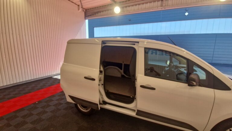 Renault Kangoo Van BLUE DCI 115 GRAND CONFORT - Image 12 (July 6, 2026)