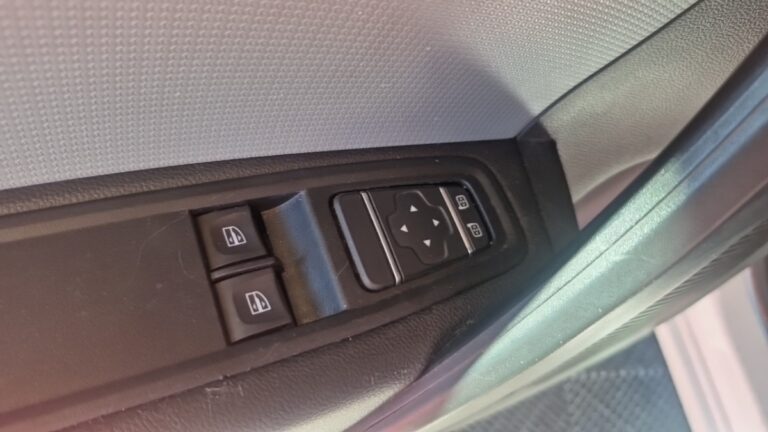 Renault Kangoo Van BLUE DCI 115 GRAND CONFORT - Image 15 (July 6, 2026)