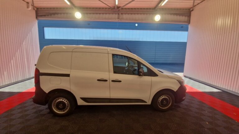 Renault Kangoo Van BLUE DCI 115 GRAND CONFORT - Image 04 (July 6, 2026)