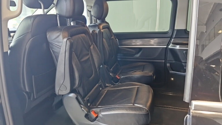 Mercedes Classe V EXTRA-LONG 250 D 9G-TRONIC AVANTGARDE 4 MATIC - Image 18 (July 6, 2026)