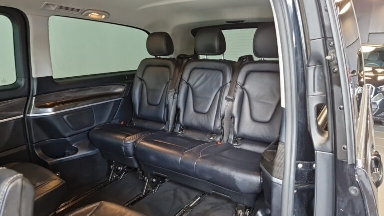 Mercedes Classe V EXTRA-LONG 250 D 9G-TRONIC AVANTGARDE 4 MATIC - Image 19 (July 6, 2026)