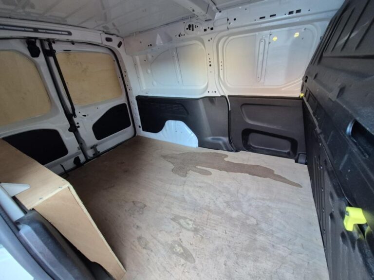 Citroën Berlingo Van III XL 950kg BlueHDi 100 S&S BVM Driver - Image 22 (August 6, 2026)