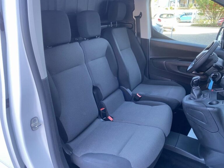 Peugeot Partner III BLUEHDI 100 S&S 650KG STAND ASPHALT - Image 16 (August 28, 2026)