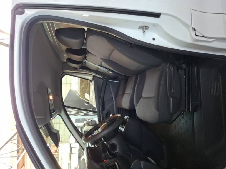Renault Trafic FGN 3000 KG BLUE DCI 130 CONFORT - Image 10 (July 6, 2026)
