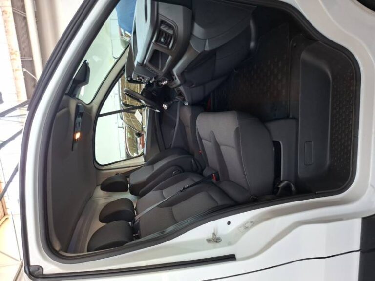 Renault Trafic FGN 3000 KG BLUE DCI 130 CONFORT - Image 12 (July 6, 2026)
