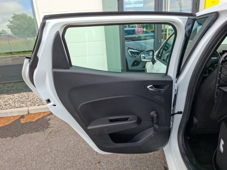 Renault Clio SOCIETE BLUE DCI 85 AIR NAV - Image 15 (July 6, 2026)