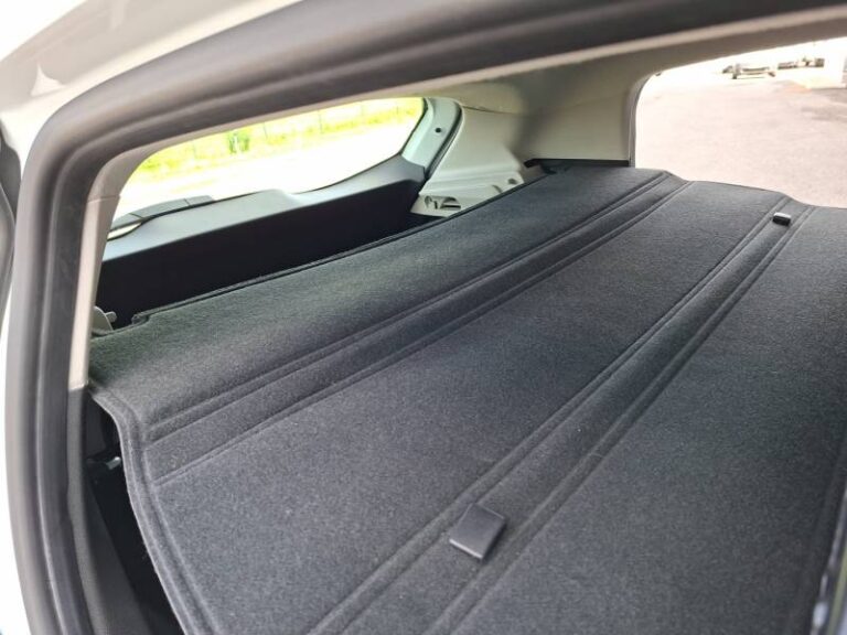 Renault Clio SOCIETE BLUE DCI 85 AIR NAV - Image 18 (July 6, 2026)