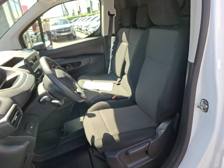 Peugeot Partner FGN FOURGON STANDARD 1000 KG BLUEHDI 130 S&S BVM6 GRIP - Image 10 (July 6, 2026)