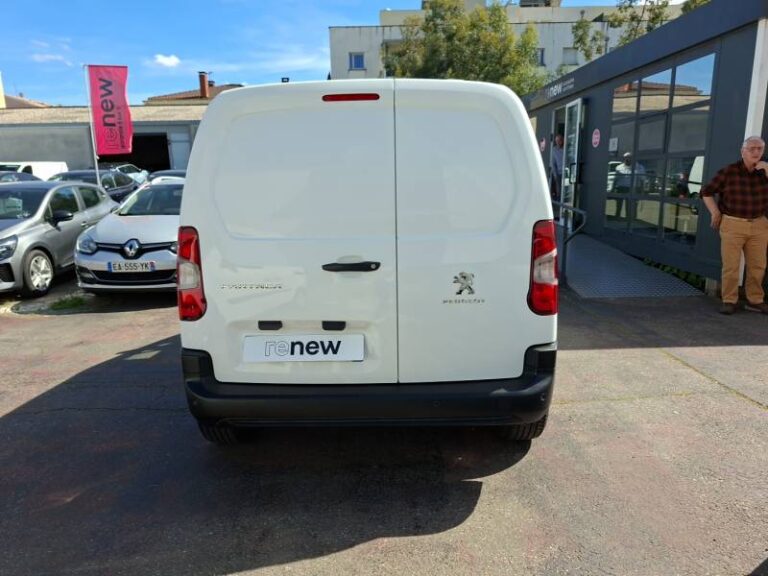 Peugeot Partner FGN FOURGON STANDARD 1000 KG BLUEHDI 130 S&S BVM6 GRIP - Image 04 (July 6, 2026)