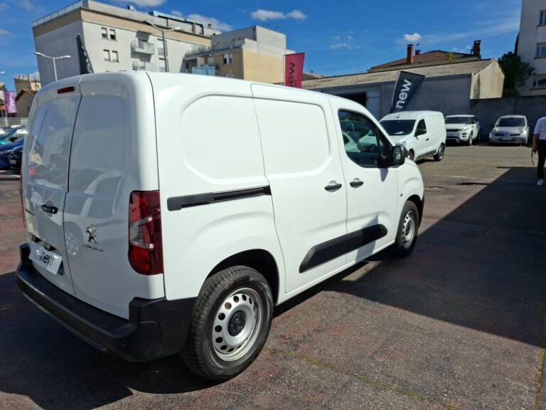 Peugeot Partner FGN FOURGON STANDARD 1000 KG BLUEHDI 130 S&S BVM6 GRIP - Image 05 (July 6, 2026)