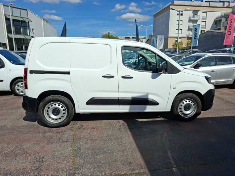 Peugeot Partner FGN FOURGON STANDARD 1000 KG BLUEHDI 130 S&S BVM6 GRIP - Image 06 (July 6, 2026)