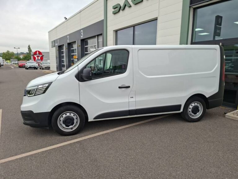 Renault Trafic FGN 3000 KG BLUE DCI 130 CONFORT - Image 02 (July 6, 2026)