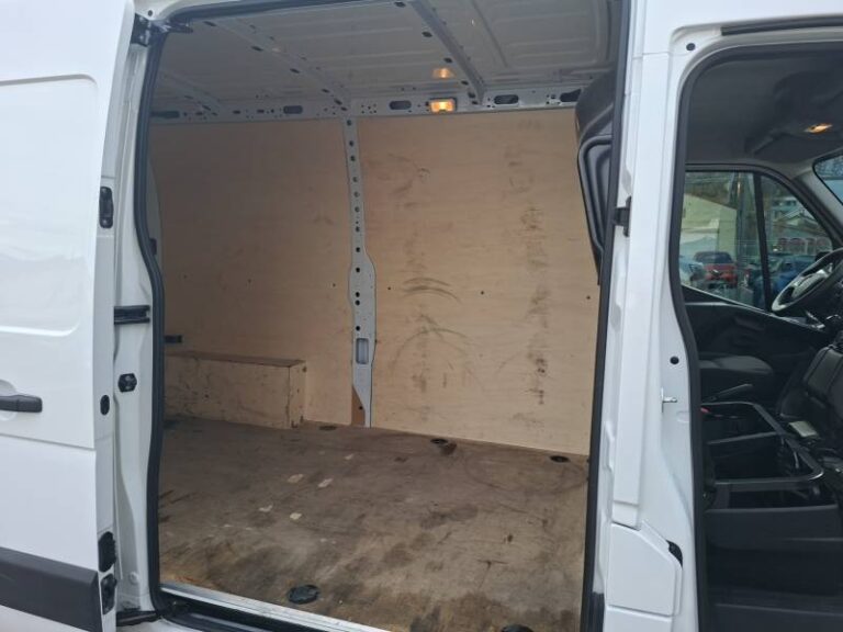 Renault Master FOURGON FGN TRAC F3500 BLUE DCI 135 GRAND CONFORT PS - Image 14 (July 6, 2026)