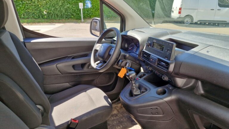 Citroën Berlingo VAN M 650 BLUEHDI 100 SS BVM6 CLUB - Image 06 (July 6, 2026)