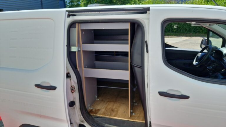 Citroën Berlingo VAN M 650 BLUEHDI 100 SS BVM6 CLUB - Image 08 (July 6, 2026)