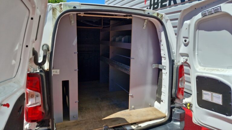 Citroën Berlingo VAN M 650 BLUEHDI 100 SS BVM6 CLUB - Image 09 (July 6, 2026)