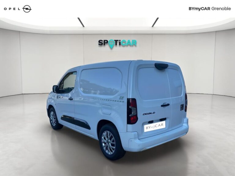 Fiat Doblo FOURGON M DIESEL 100 CH MANUELLE - Image 03 (July 6, 2026)