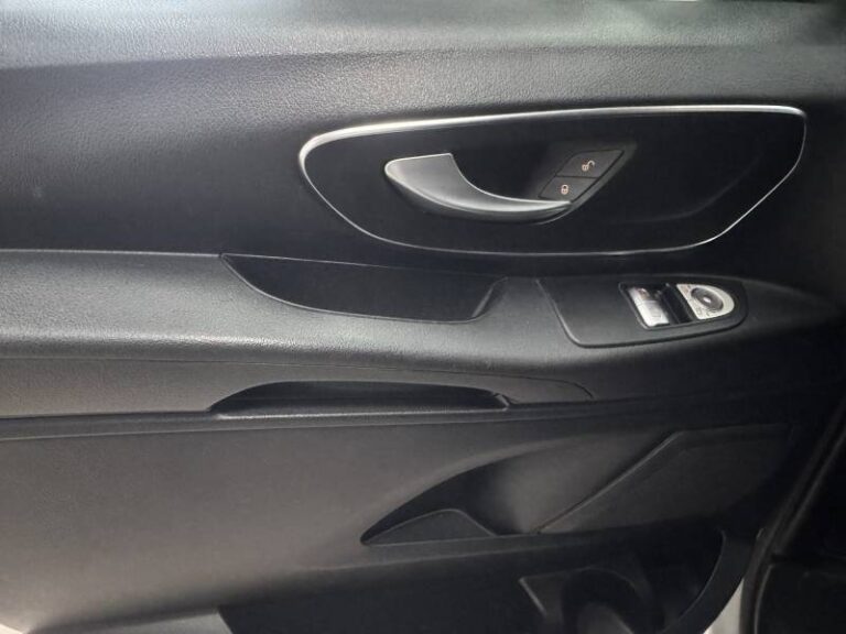 Mercedes Vito FOURGON 114 CDI LONG BVA RWD FIRST - Image 12 (July 6, 2026)