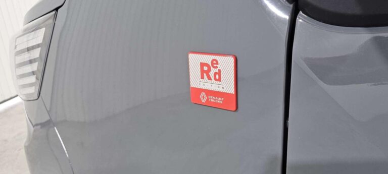 Renault Trafic CABINE APPROFONDIE CA BLUE DCI 170 BVA9 RED EDITION EXCLUSIVE - Image 17 (July 6, 2026)