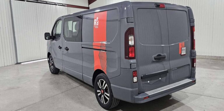 Renault Trafic CABINE APPROFONDIE CA BLUE DCI 170 BVA9 RED EDITION EXCLUSIVE - Image 19 (July 6, 2026)