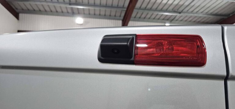 Renault Trafic FOURGON BLUE DCI 170 AUTO RED EDITION EXCLUSIVE - Image 10 (July 6, 2026)