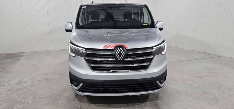Renault Trafic FOURGON BLUE DCI 170 AUTO RED EDITION EXCLUSIVE - Image 02 (July 6, 2026)