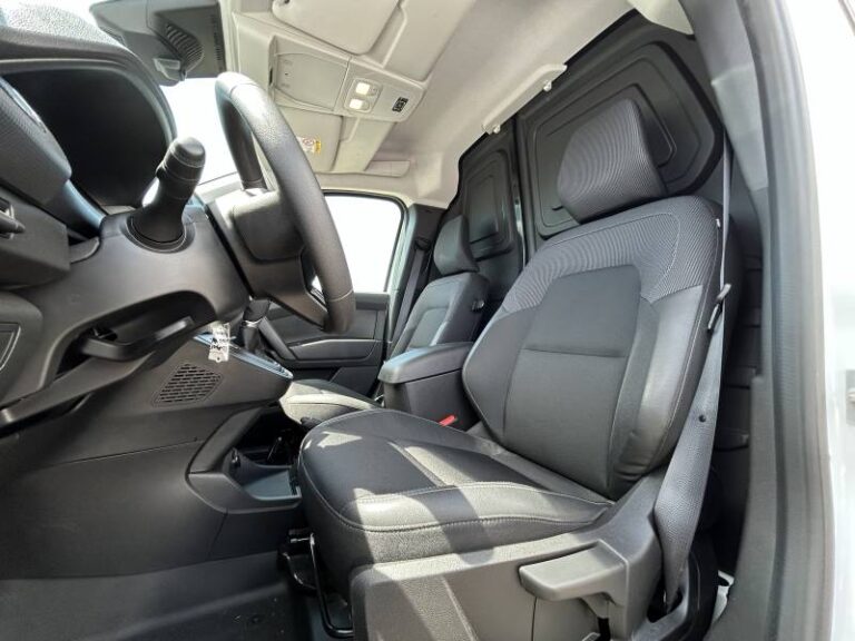 Renault Kangoo Van TOLE L1 BLUE DCI 95 AUTO ADVANCE - Image 11 (July 6, 2026)
