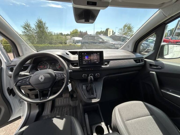 Renault Kangoo Van TOLE L1 BLUE DCI 95 AUTO ADVANCE - Image 12 (July 6, 2026)