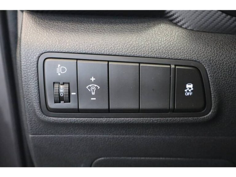 Hyundai Tucson 1.6 CRDi 136 DCT-7 Intuitive - Image 10 (July 6, 2026)