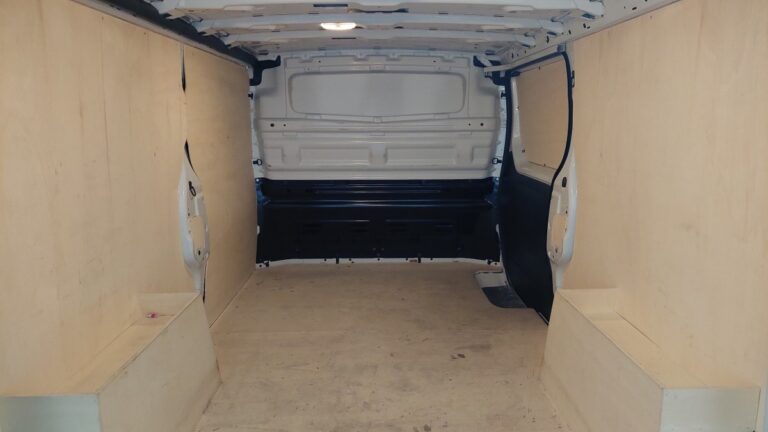 Renault Trafic FG CF 3T Blue 2.0 dCi 130 - Image 05 (July 6, 2026)