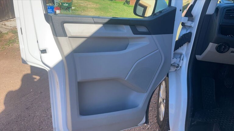 Volkswagen Transporter Transporteur Cabine Approfondie 6 2.0 TDI 150 Confort - Image 07 (July 6, 2026)
