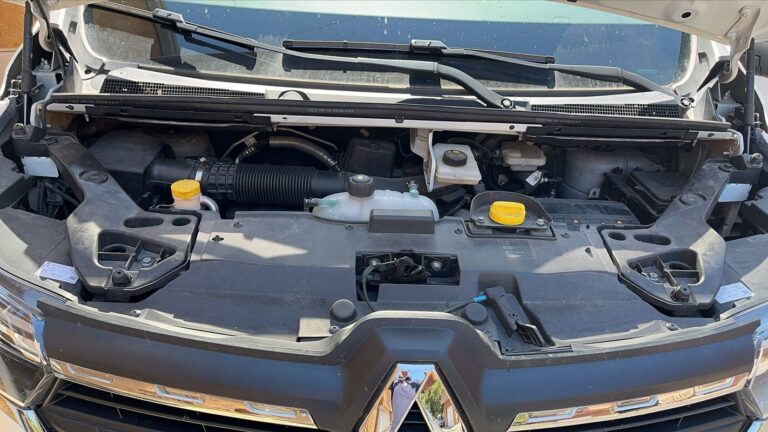 Renault Trafic 2.0 dCi 110 - Image 15 (July 6, 2026)