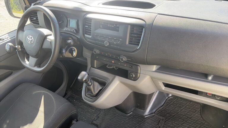 Toyota PROACE II 1.5 D-4D 120 Dynamic – 3 places - Image 10 (July 6, 2026)