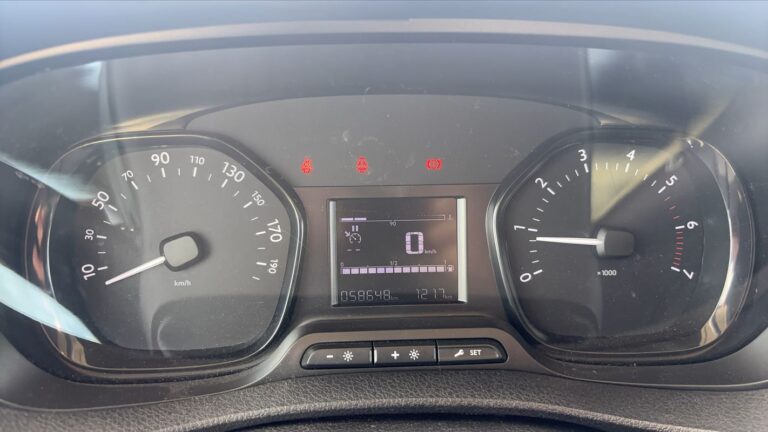 Toyota PROACE II 1.5 D-4D 120 Dynamic – 3 places - Image 12 (July 6, 2026)