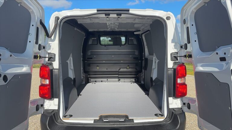 Toyota PROACE II 1.5 D-4D 120 Dynamic – 3 places - Image 14 (July 6, 2026)