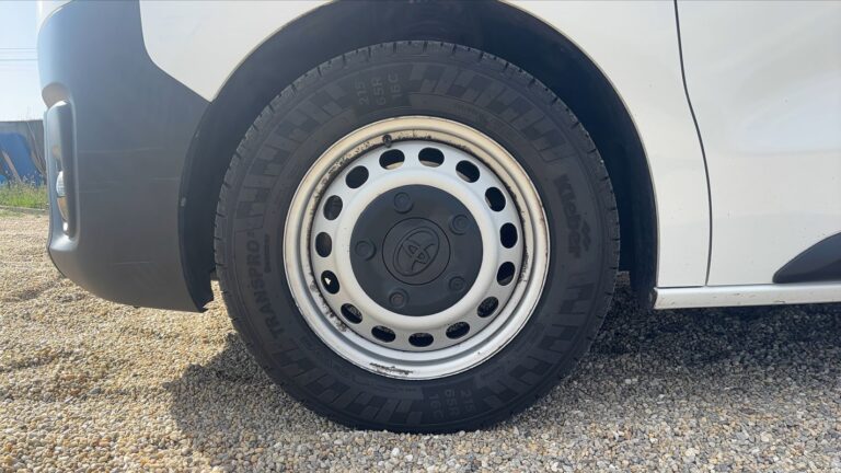 Toyota PROACE II 1.5 D-4D 120 Dynamic – 3 places - Image 18 (July 6, 2026)