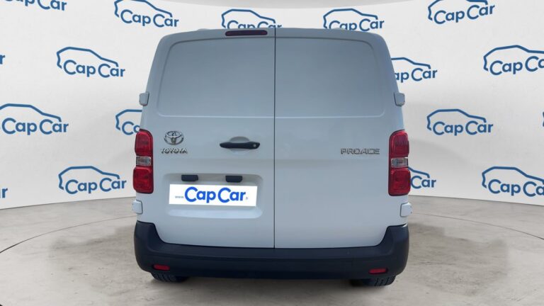 Toyota PROACE II 1.5 D-4D 120 Dynamic – 3 places - Image 03 (July 6, 2026)
