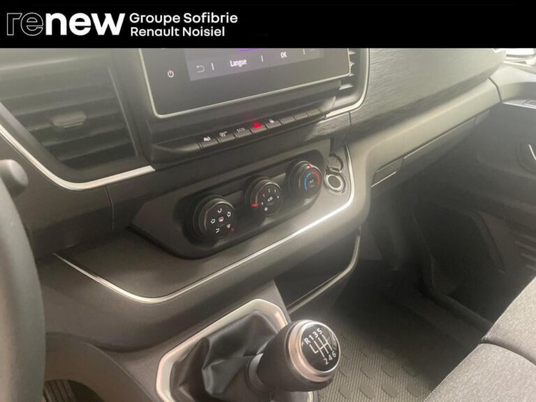 Nissan Primastar FOURGON 2T8 2.0 DCI 130 S/S BVM N-CONNECTA - Image 16 (July 8, 2026)
