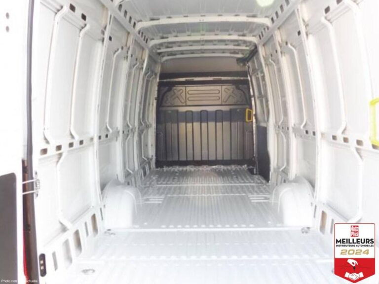 Iveco Daily 35S18 3.0 V16 HI-MATIC H2 180CV - Image 12 (July 7, 2026)