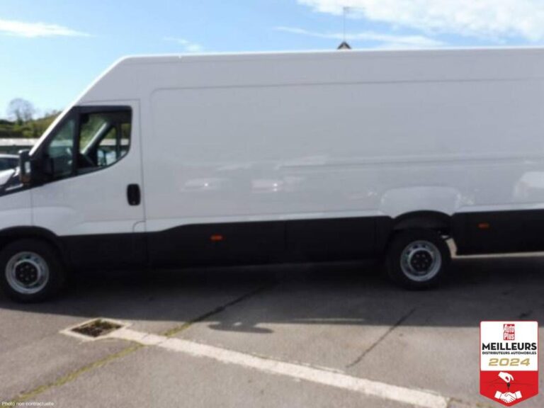 Iveco Daily 35S18 3.0 V16 HI-MATIC H2 180CV - Image 05 (July 7, 2026)