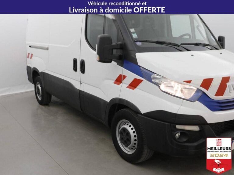 Iveco Daily BLUE POWER FOURGON GNV 35 S 14N 3520 V11 H2 BVA8 Hi-Mat - Image 03 (July 7, 2026)
