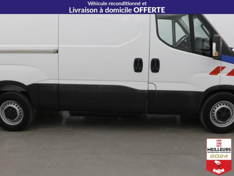 Iveco Daily BLUE POWER FOURGON GNV 35 S 14N 3520 V11 H2 BVA8 Hi-Mat - Image 04 (July 7, 2026)