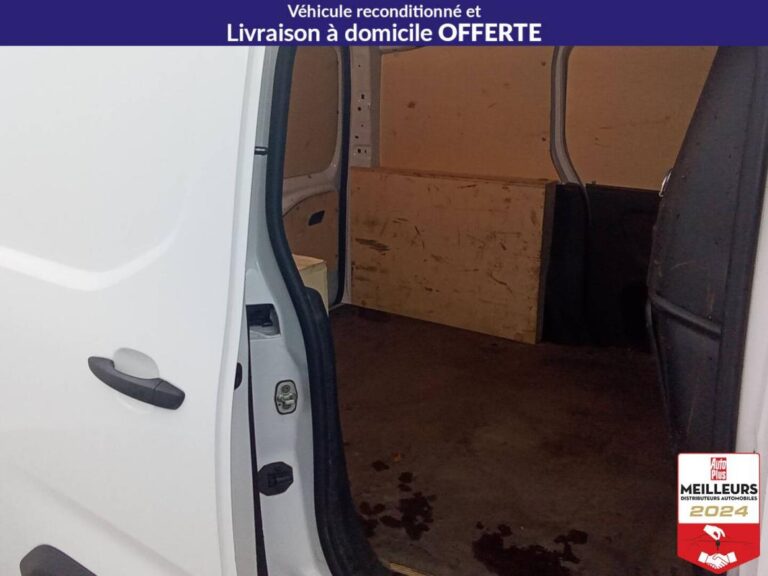 Peugeot Partner FOURGON STANDARD 650 KG ESSENCE 110 PREMIU - Image 15 (July 7, 2026)