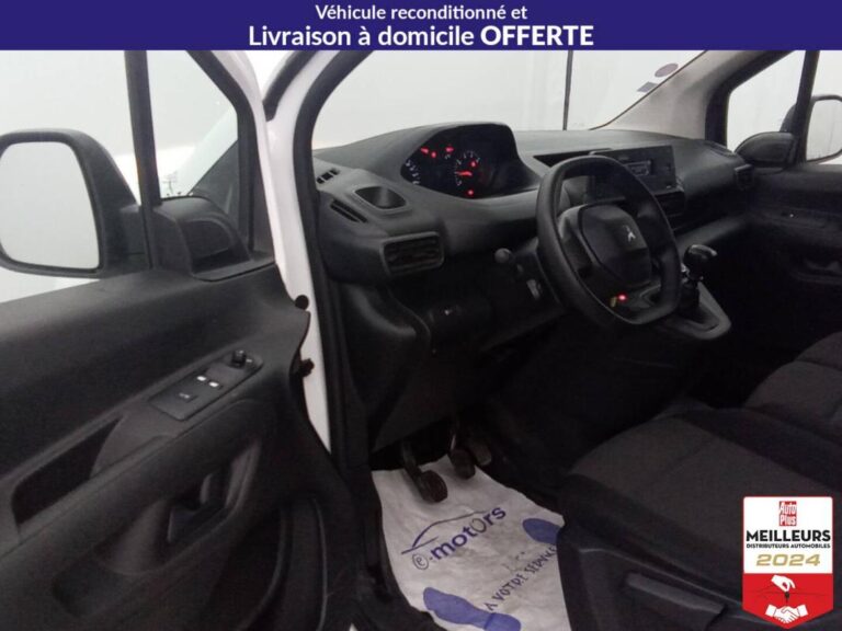 Peugeot Partner FOURGON STANDARD 650 KG ESSENCE 110 PREMIU - Image 19 (July 7, 2026)