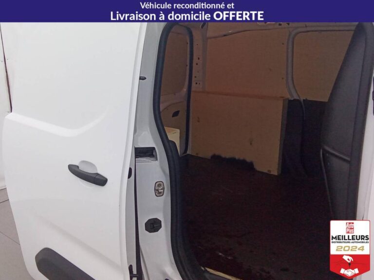 Peugeot Partner FOURGON STANDARD 650 KG ESSENCE 110 PREMIU - Image 16 (July 7, 2026)