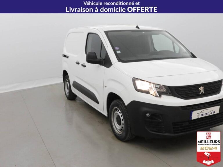 Peugeot Partner FOURGON STANDARD 650 KG ESSENCE 110 PREMIU - Image 03 (July 7, 2026)