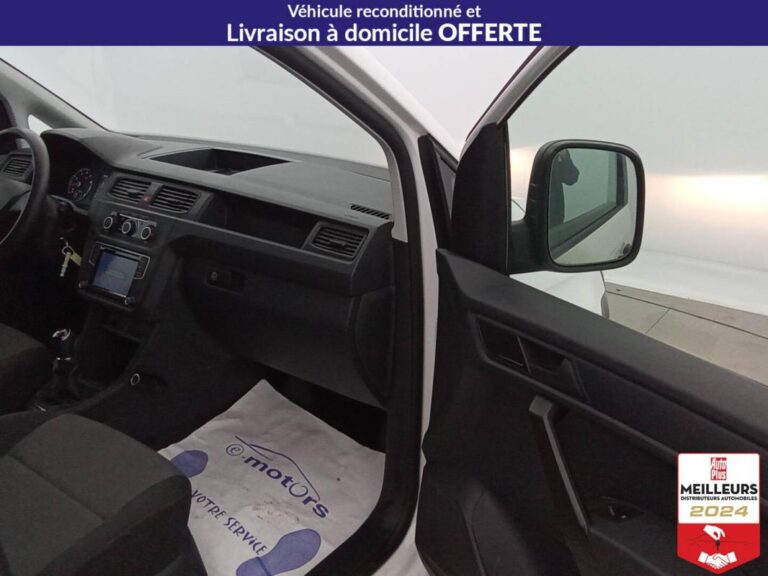 Volkswagen Caddy Van 1.4 TGI 110 GNV +GPS +PDC AR - Image 15 (July 7, 2026)