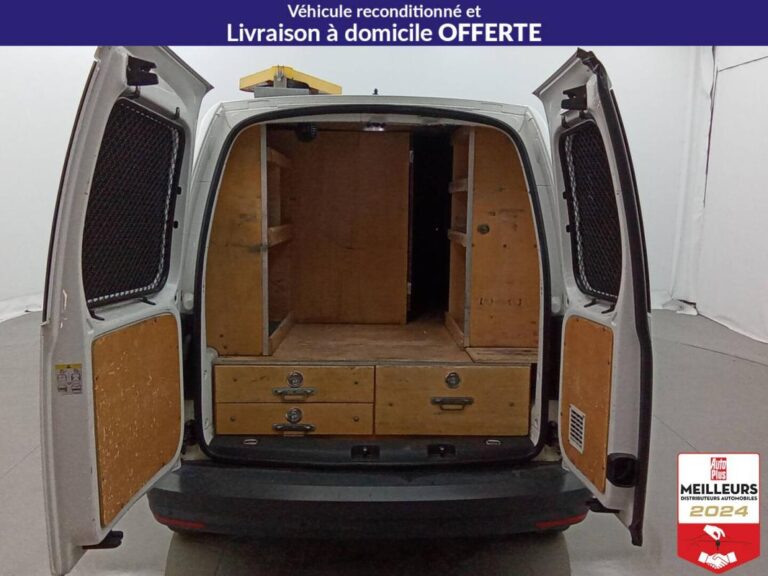 Volkswagen Caddy Van 1.4 TGI 110 GNV +GPS +PDC AR - Image 17 (July 7, 2026)